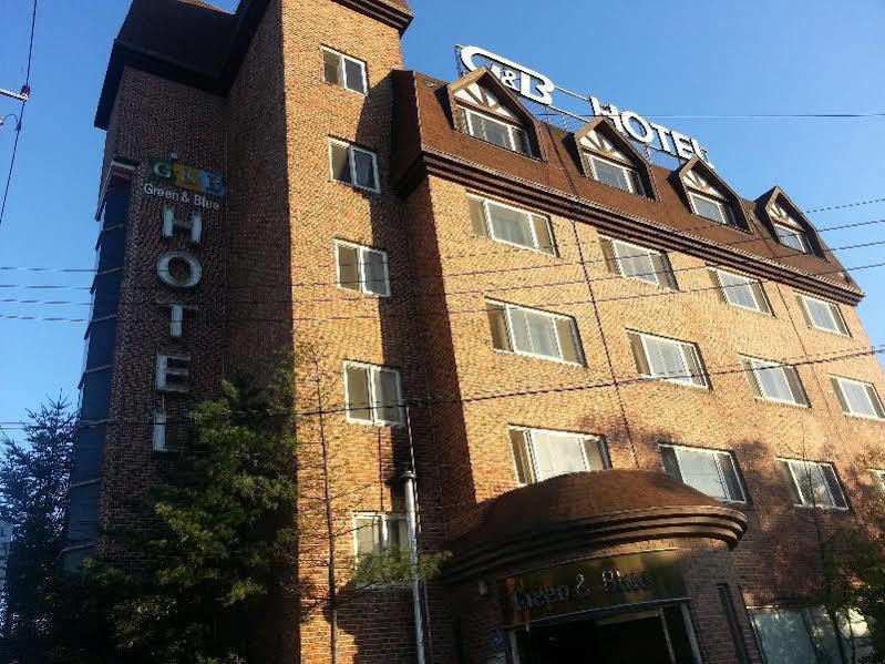 Green And Blue Hotel Pyeongchang Exterior foto
